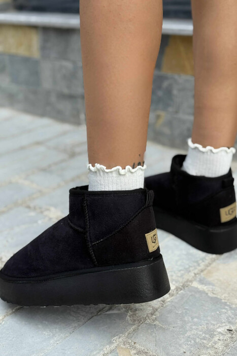 UGG TË SHKURTRA ME PLATFORMË TË LARTË PËR FEMRA NË NGJYRËN E ZEZË - 4