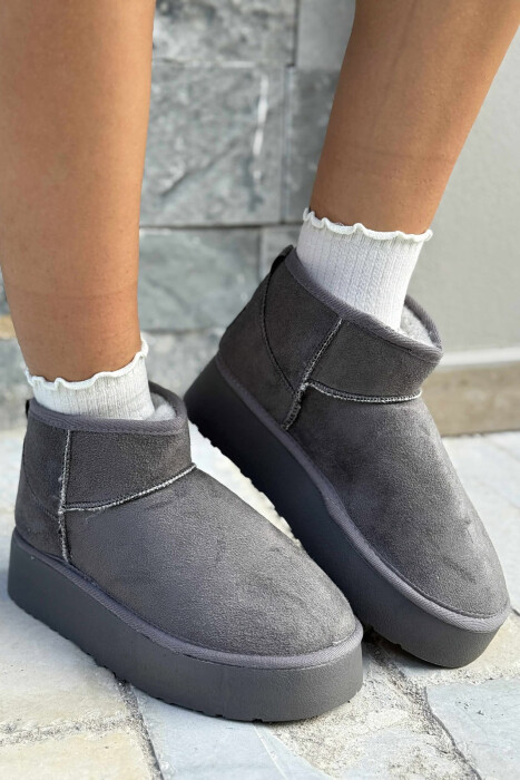 UGG TË SHKURTRA ME PLATFORMË TË LARTË PËR FEMRA NË NGJYRËN GRI - KLAUDIO FASHION
