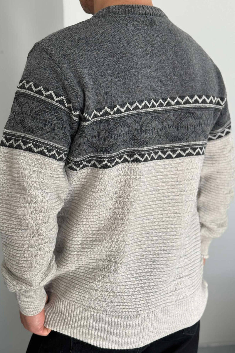 V NECK MEN SWEATER IN LIGHT GREY COLOR - 3