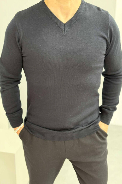 V NECK ONE COLOR MEN SWEATER DARK BLUE/BEE 