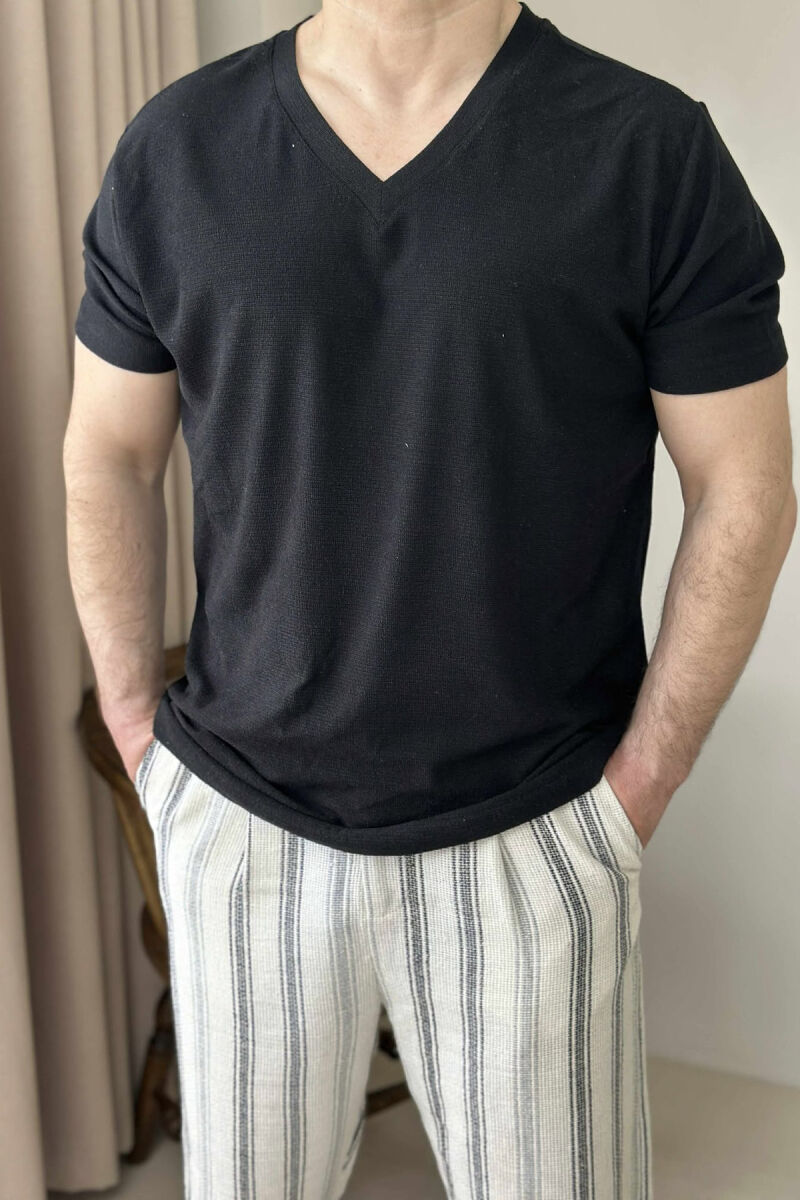 V NECK ONE COLOR MEN T-SHIRT BLACK/ E ZEZE - 1