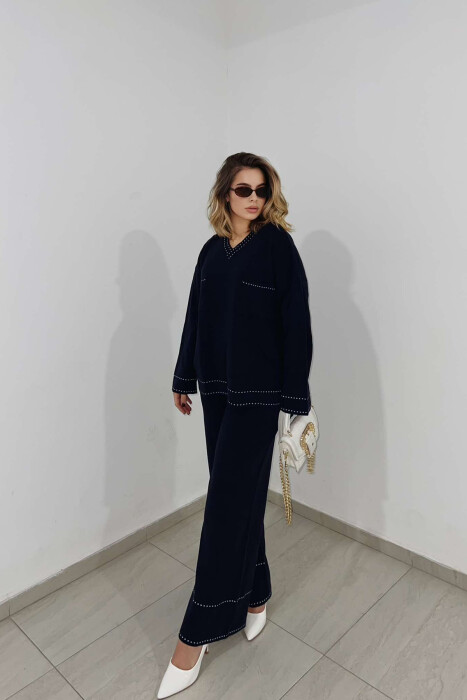 V NECK ONE COLOR WOMEN KNIT SET DARK BLUE/BEE - 1