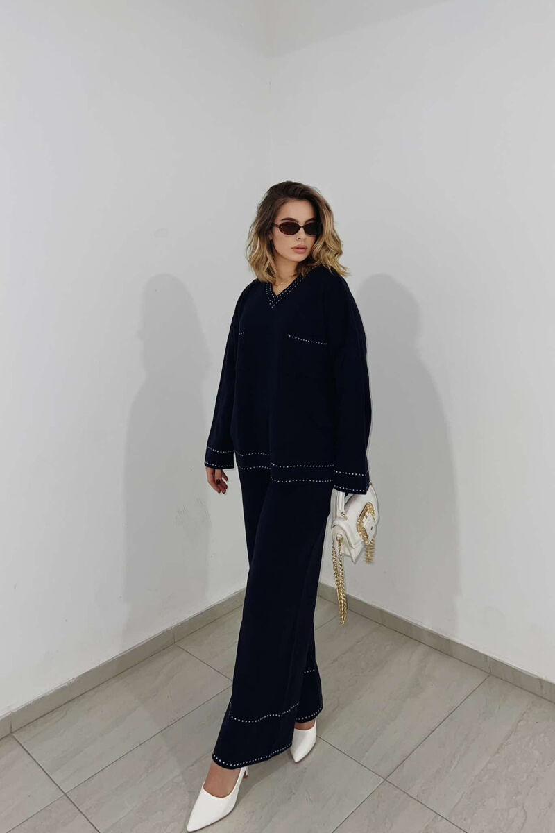 V NECK ONE COLOR WOMEN KNIT SET DARK BLUE/BEE - 1