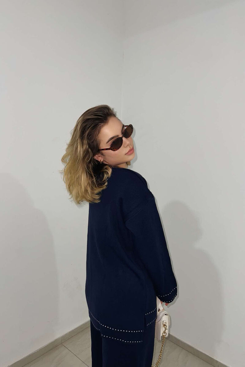 V NECK ONE COLOR WOMEN KNIT SET DARK BLUE/BEE - 4