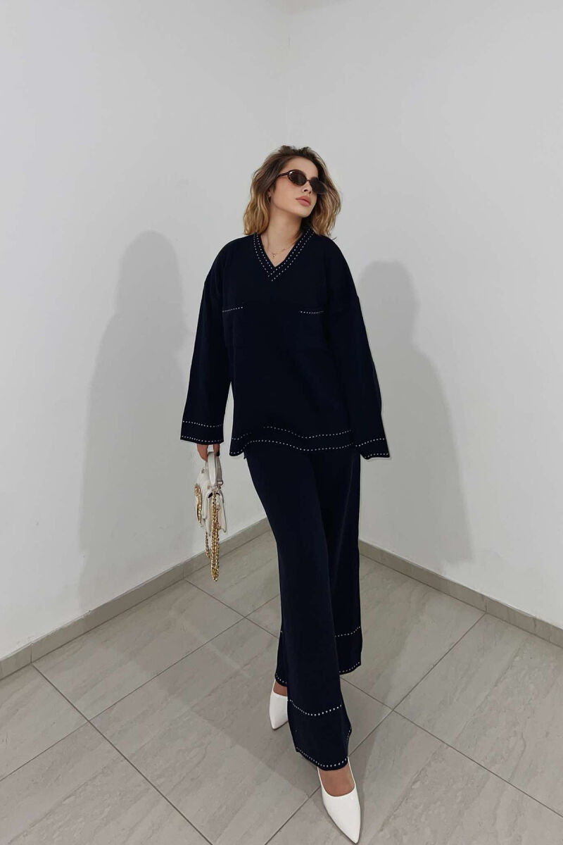 V NECK ONE COLOR WOMEN KNIT SET DARK BLUE/BEE - 6