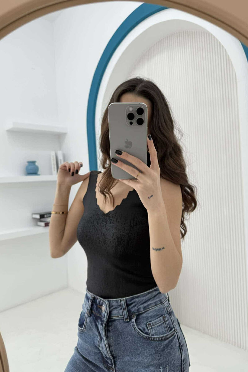 V NECK ONE COLOR WOMEN TANK TOP BLACK/ E ZEZE - 3