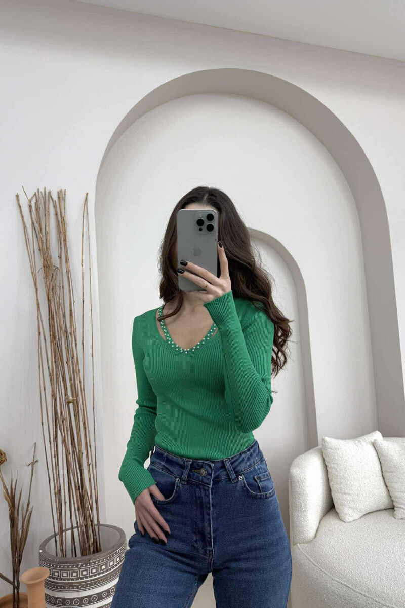 V NECK PEARL DETAILS ONE COLOR WOMEN SWEATER GREEN/JESHILE - 4