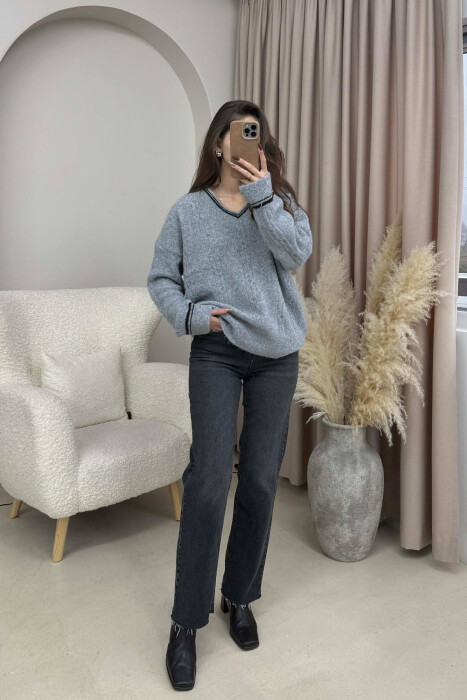 V NECK SIMPLE WOMEN SWEATER GREY/GRI - KLAUDIO FASHION