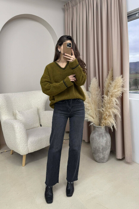 TRIKO E THJESHTE ME JAKE V PER FEMRA NE NGJYRE ULLI - KLAUDIO FASHION