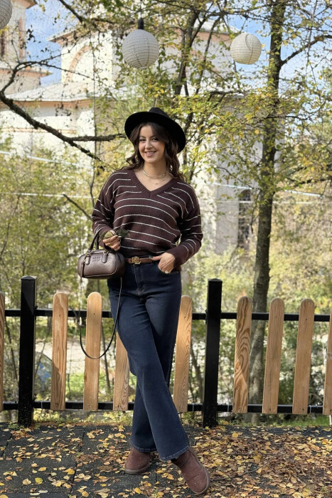 V NECK STRIPED WOMEN SWEATER DARK BROWN/KAE - 1