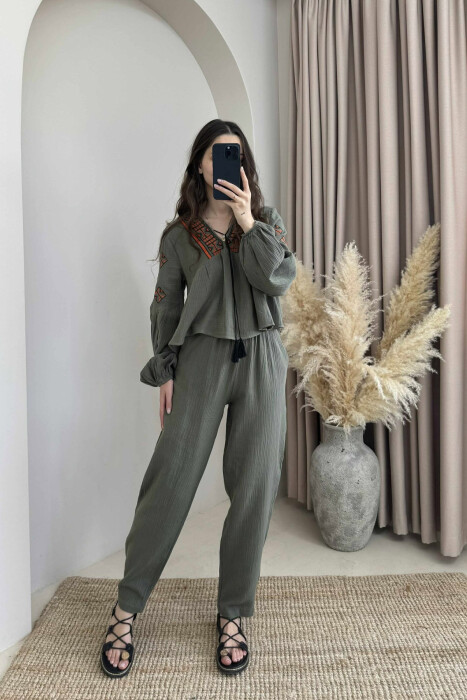 SET BLUZË+PANTALLONA PËR FEMRA NË NGJYRËN JESHILE 