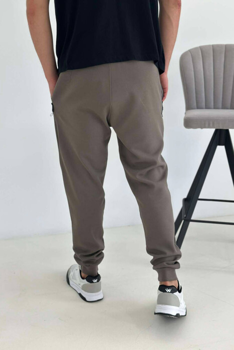 WARM MEN SWEATPANTS IN BROWN COLOR - 3