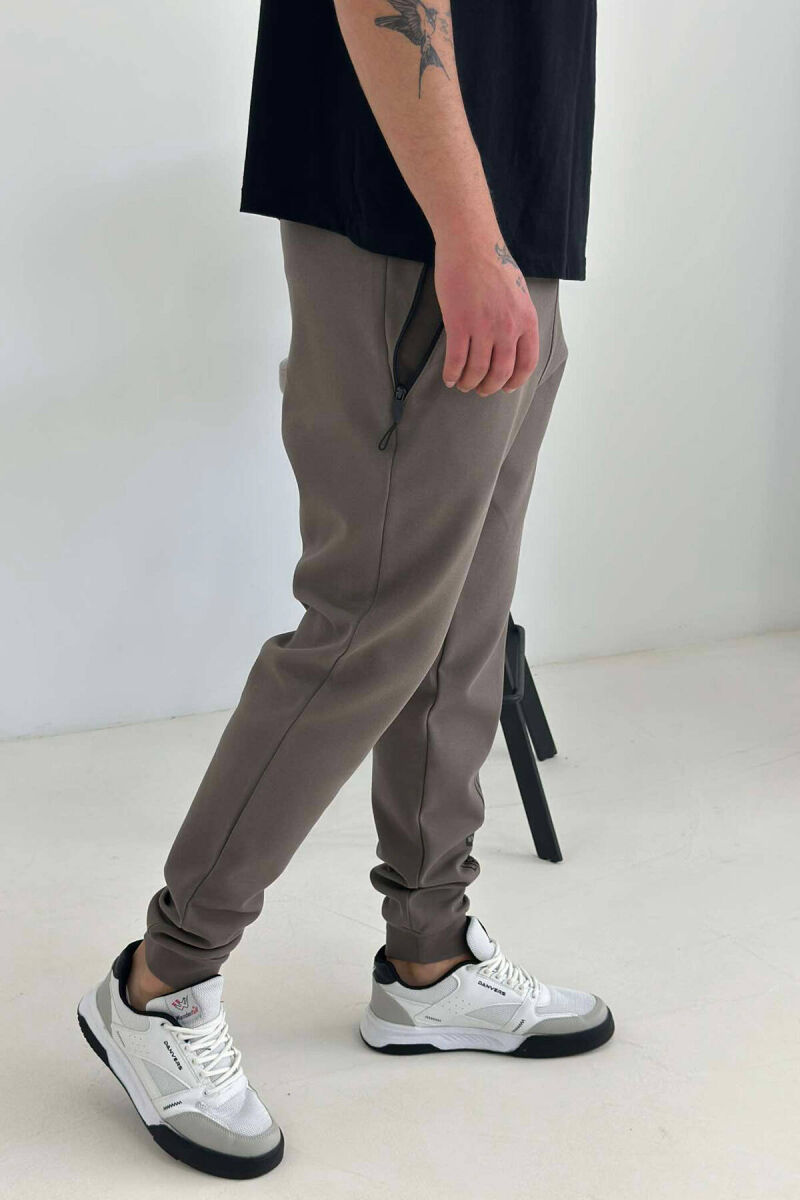 WARM MEN SWEATPANTS IN BROWN COLOR - 5