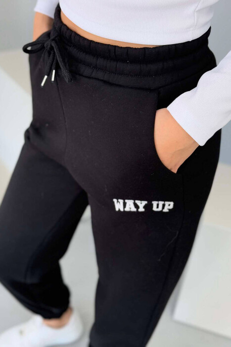 WAY UP WRITTING FLUFFY WOMEN JOGGERS BLACK/ E ZEZE - 2