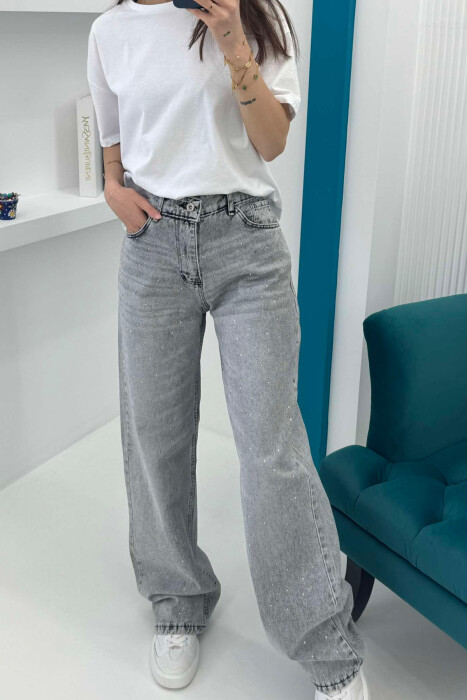 XHINSE ME DETAJIN E DIAMANTEVE PËR FEMRA NË NGJYRËN GRI E ZBARDHUR - KLAUDIO FASHION