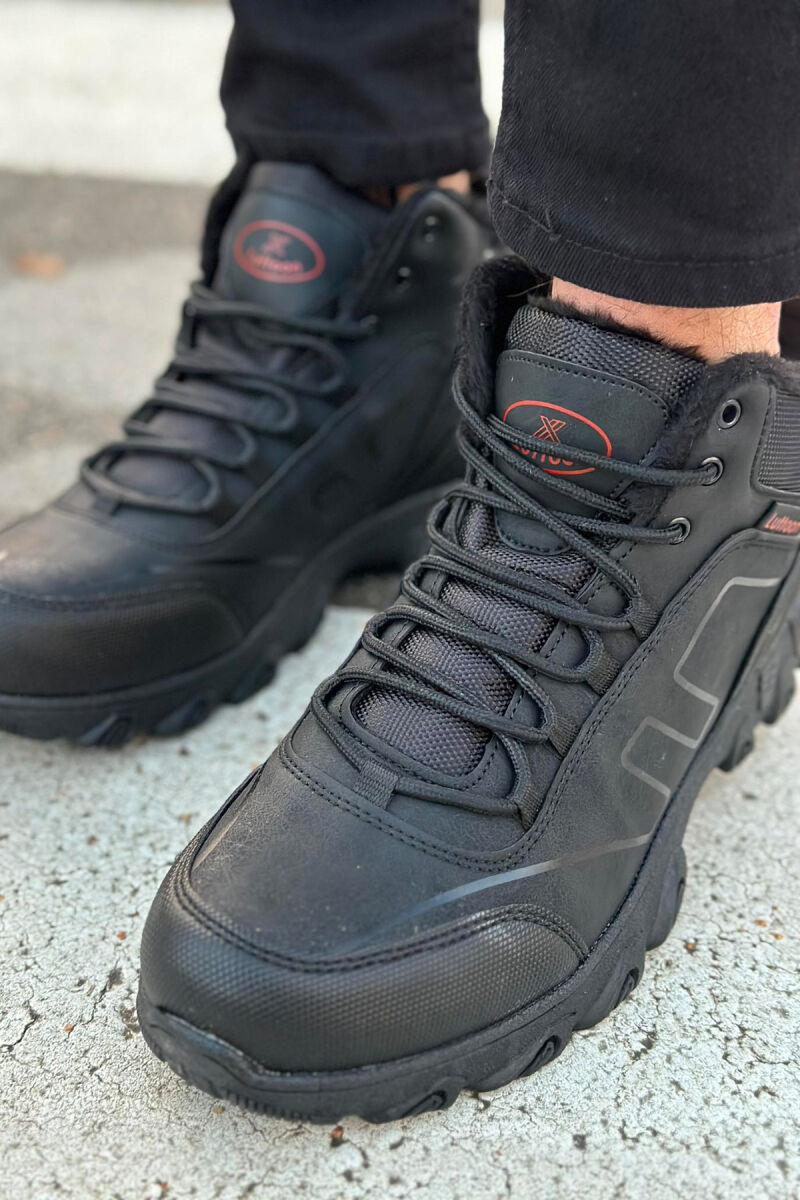 KËPUCË ME QAFË PËR MESHKUJ NË NGJYRË TË ZEZË - 2