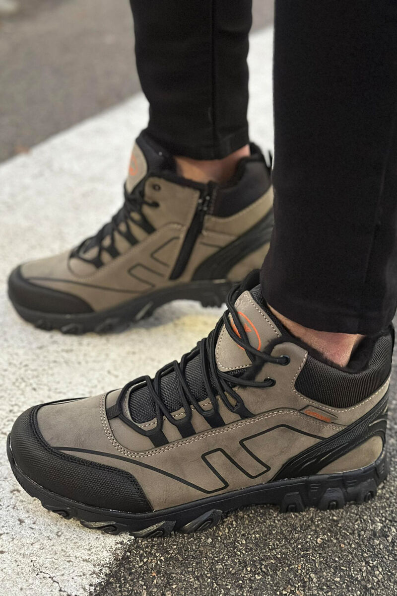 KËPUCË ME QAFË PËR MESHKUJ NË NGJYRË KAFE TË CELUR - 3