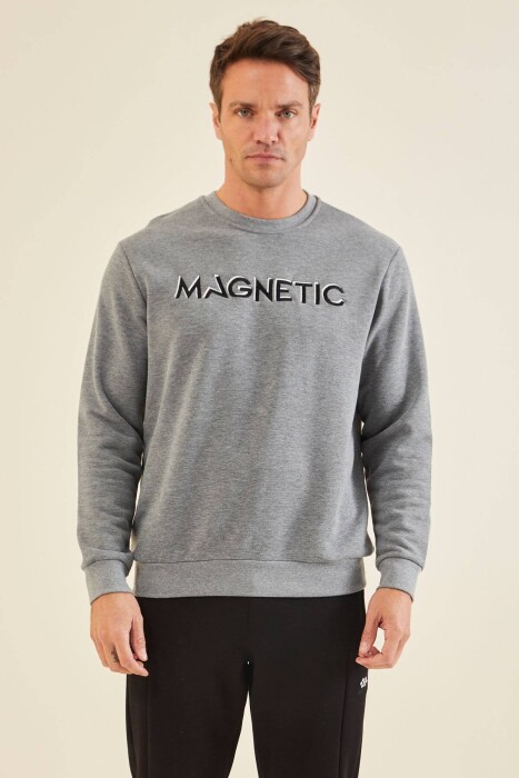 BLUZË ME SHKRIM PËR MESHKUJ NË NGJYRËN GRI 