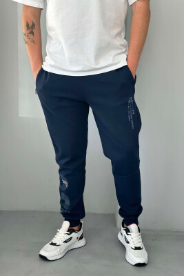 WRITTINGS ONE COLOR MEN SWEATPANTS DARK BLUE/BEE 