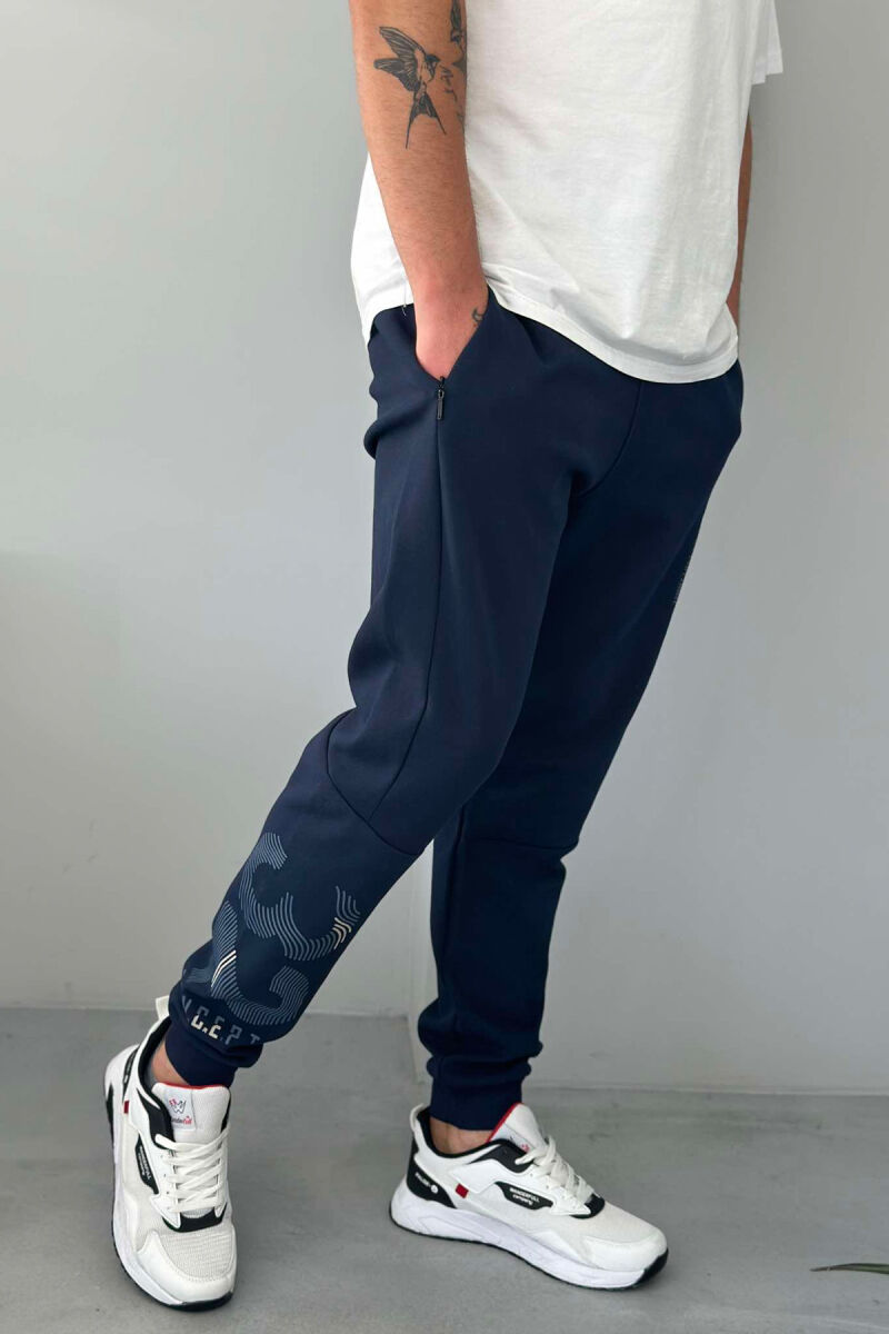 WRITTINGS ONE COLOR MEN SWEATPANTS DARK BLUE/BEE - 2