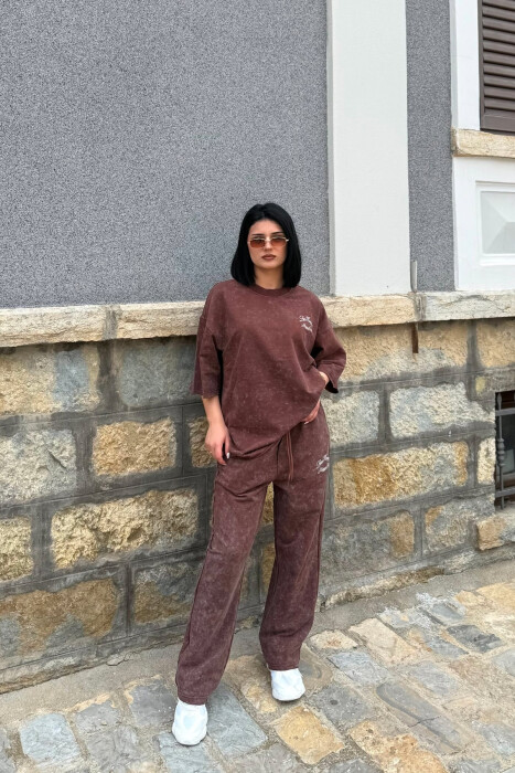 SET T-SHIRT ME SHKRIME + TUTA PER FEMRA NE NGJYRE KAFE - KLAUDIO FASHION