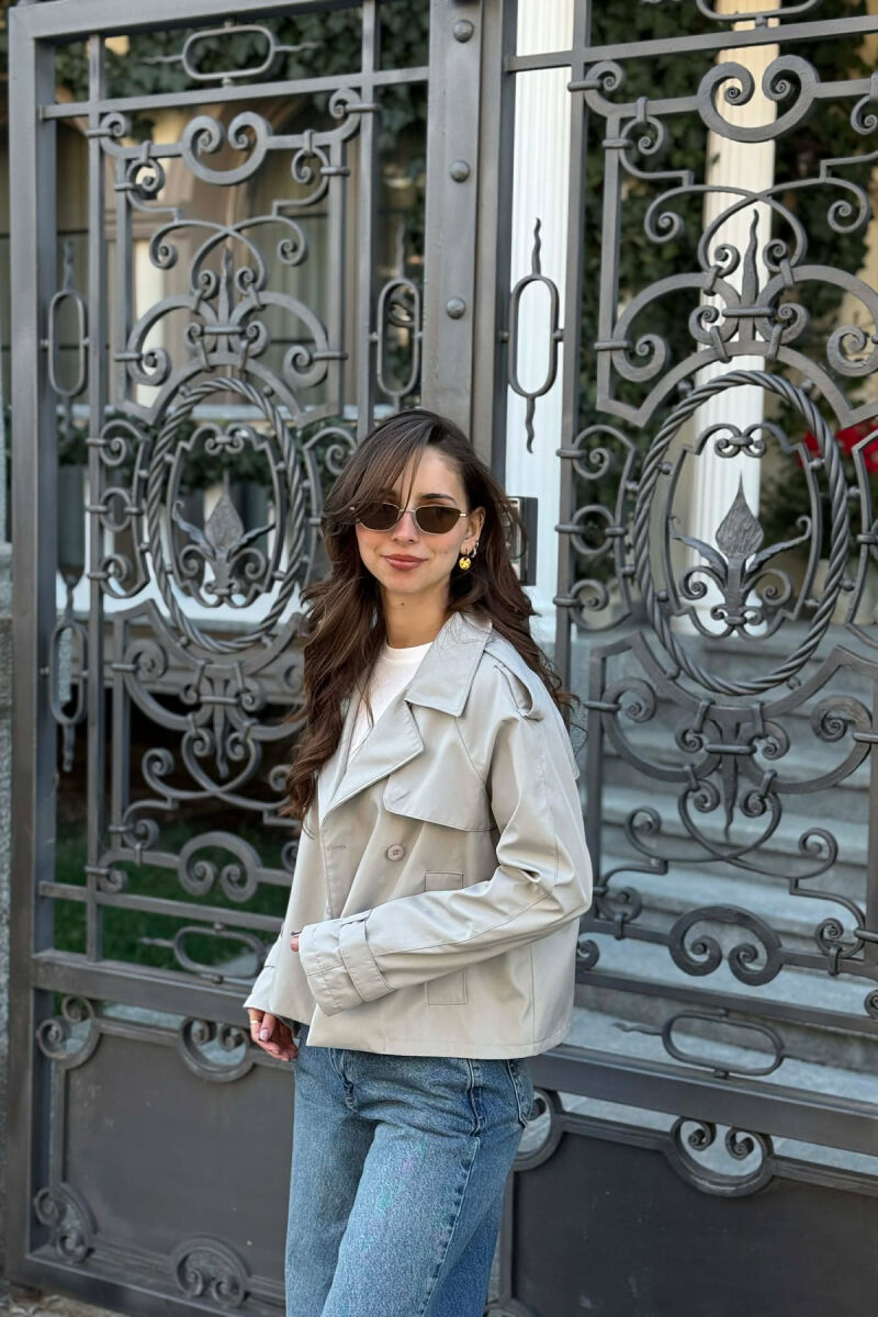 XHAKETE E SHKURTER NJE NGJYRESHE PER FEMRA NE NGJYRE GRI - 4