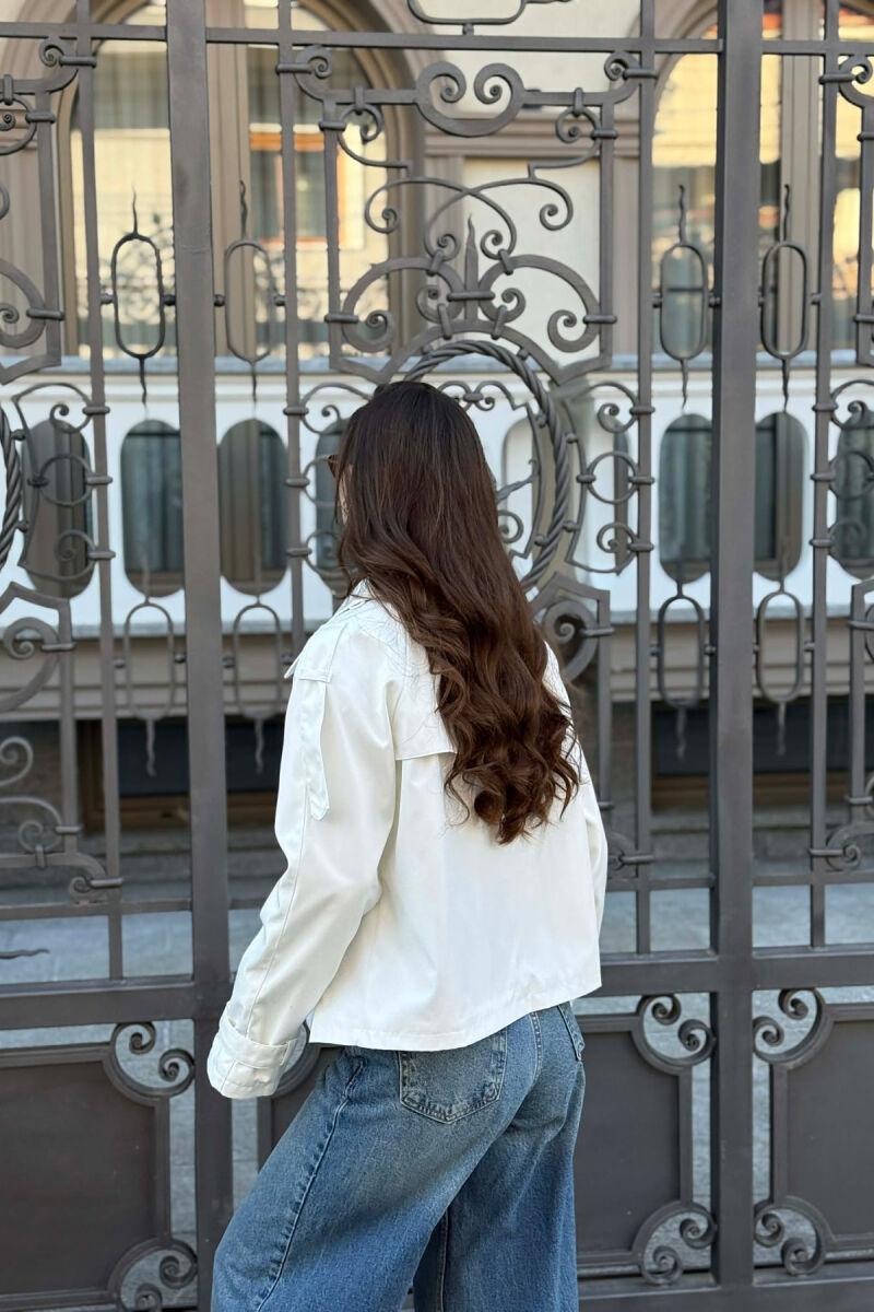 XHAKETE E SHKURTER NJE NGJYRESHE PER FEMRA NE NGJYRE TE BARDHE - 5