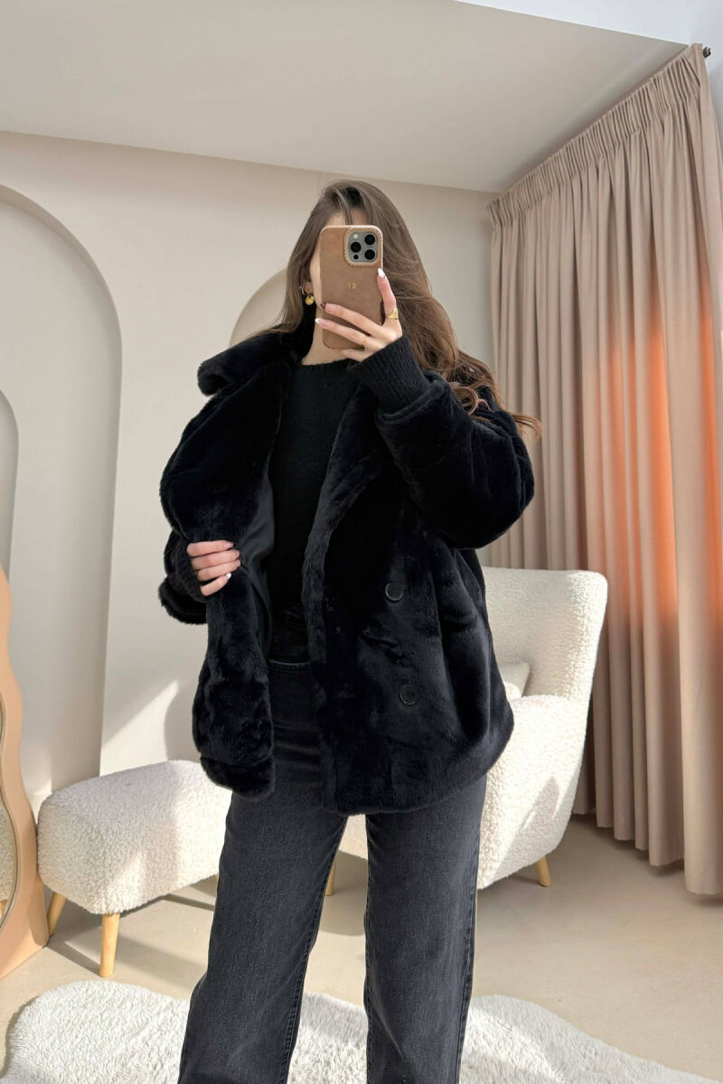 XHAKETE E SHKURTER PELLUSHI ME BUTONA PER FEMRA NE NGJYRE TE ZEZE - 2