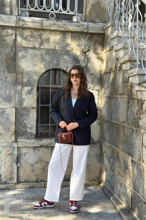 XHAKETE E THJESHTE NJE NGJYRESHE PER FEMRA NE NGJYRE BLU MESNATE - 4