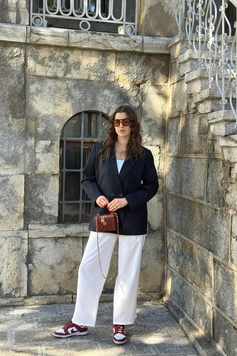 XHAKETE E THJESHTE NJE NGJYRESHE PER FEMRA NE NGJYRE BLU MESNATE - 4