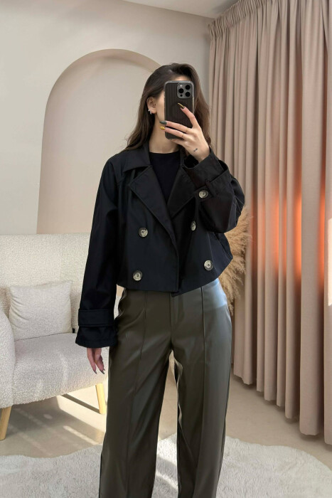 XHAKETE E SHKURTER NJE NGJYRESHE PER FEMRA NE NGJYRE TE ZEZE - 2