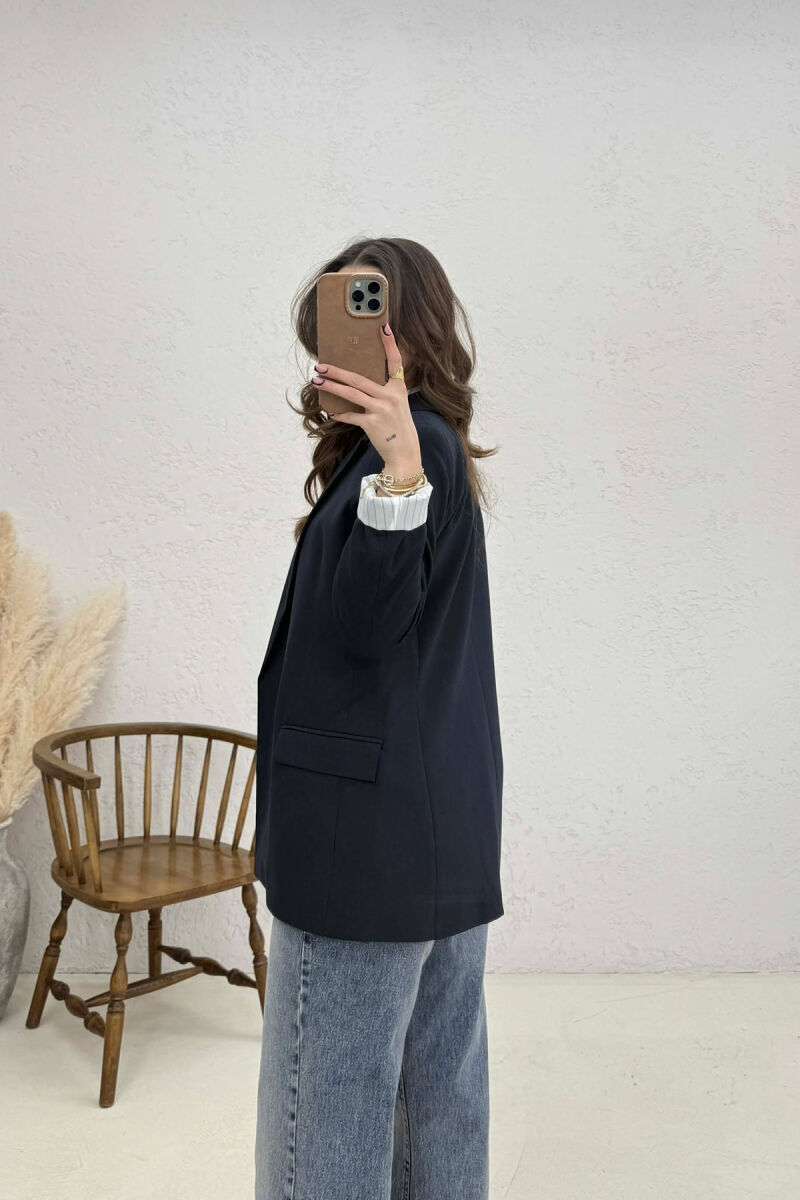 XHAKETË KLASIKE NJË NGJYRËSHE PËR FEMRA NË NGJYRE BLU - 4