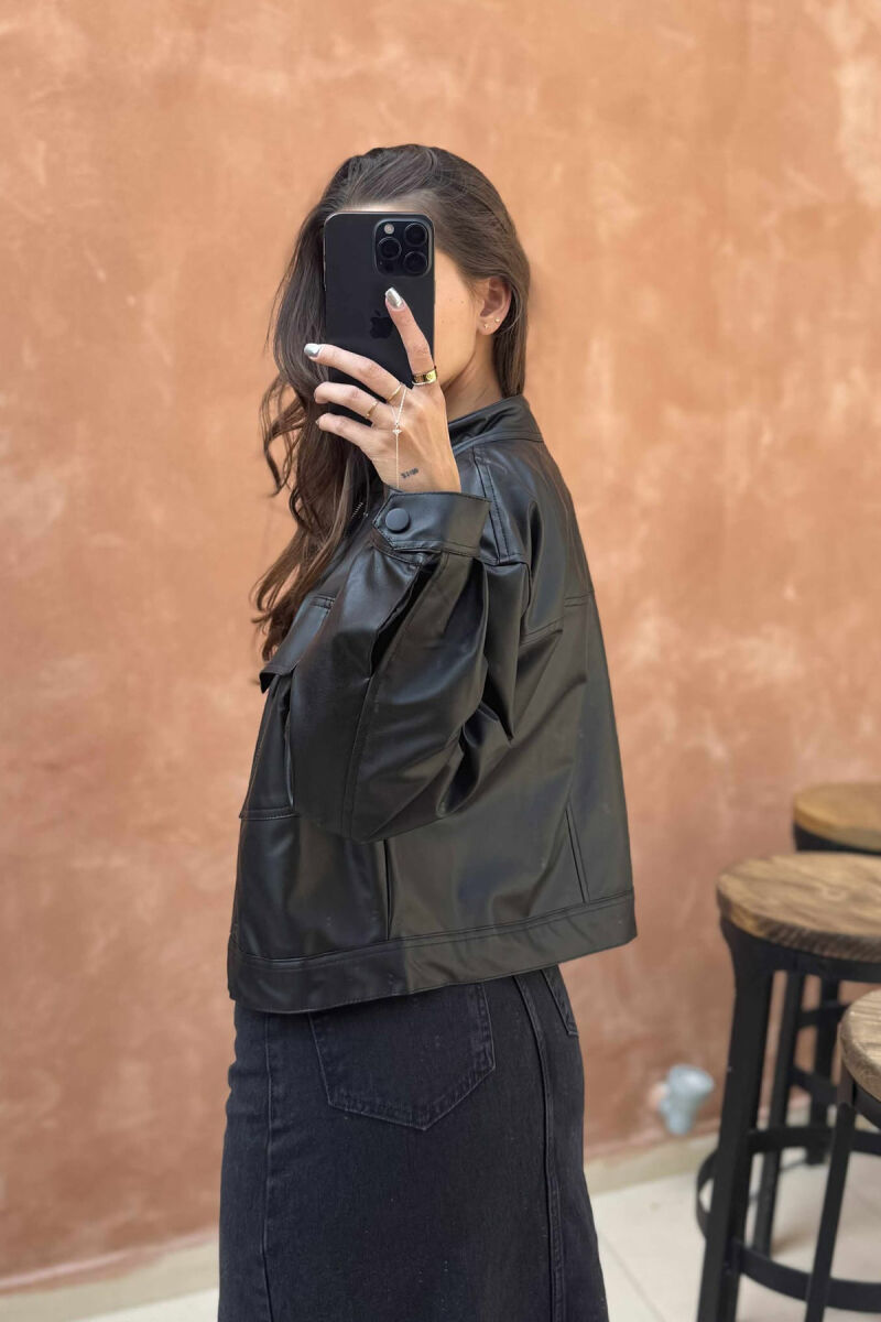 XHAKETË LËKURE E SHKURTËR PËR FEMRA NË NGJYRËN E ZEZË - 5