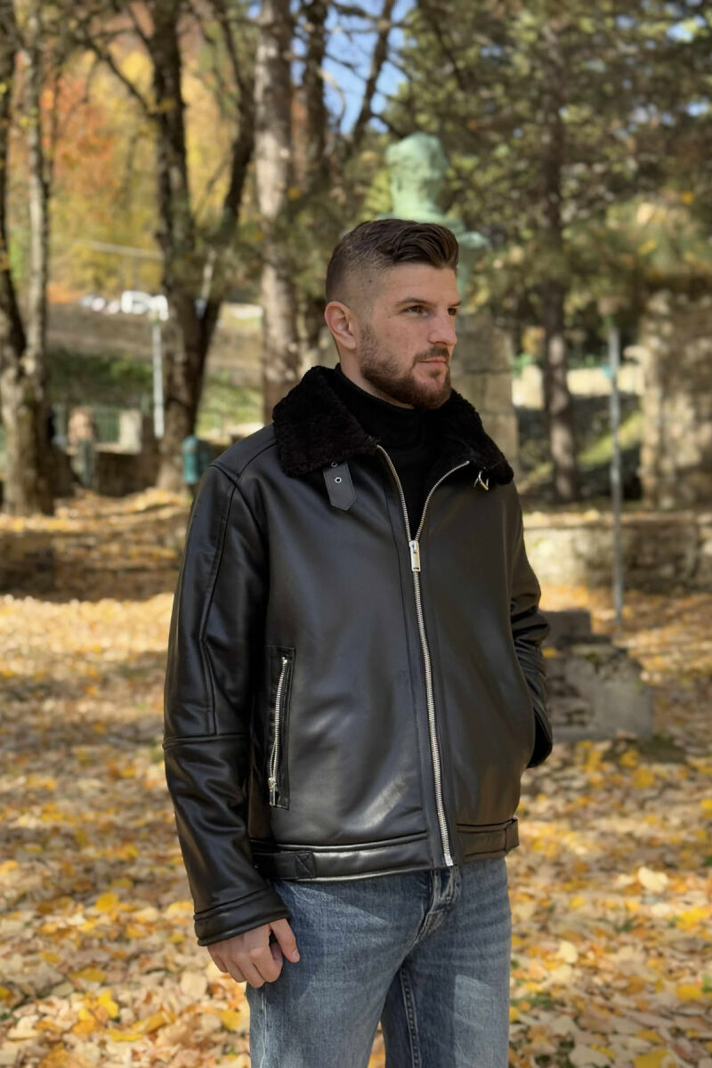 XHAKETË LËKURE ME PELLUSH DHE RRIP PËR MESHKUJ NË NGJYRË TË ZEZË - 3