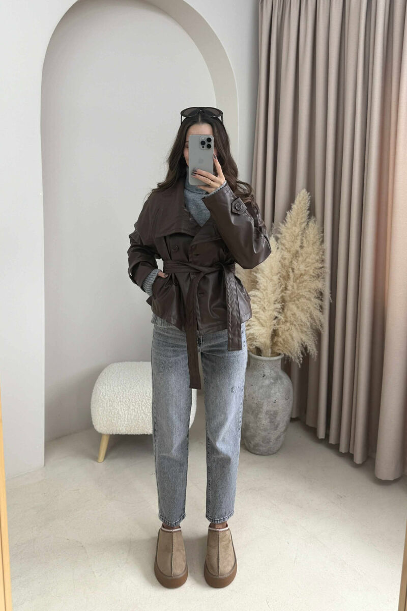  XHAKETË LËKURE NJË NGJYRËSHE ME LIDHËSE PËR FEMRA NË NGJYRË KAFE - 1