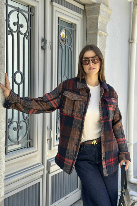 XHAKETË ME DIZAJNE TË THJESHTA KATRORËSH PËR FEMRA SHUMËNGJYRËSHE - 3