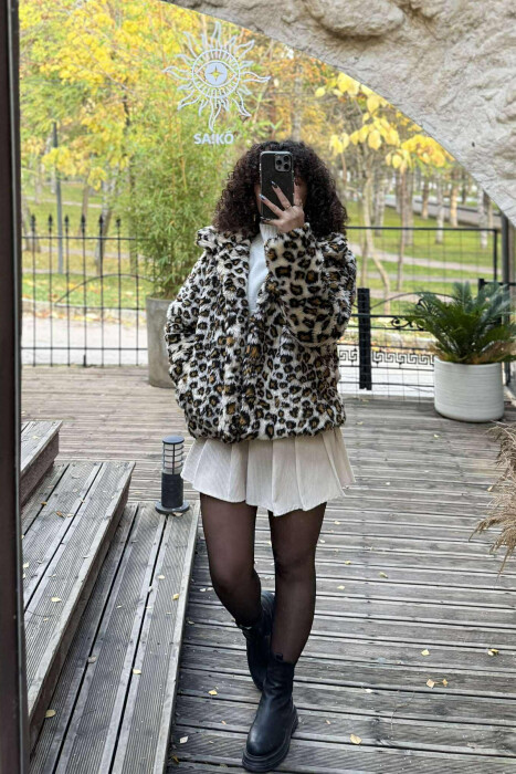 XHAKETË ME DIZAJNIN E LEOPARDIT ME PUSH PËR FEMRA - KLAUDIO FASHION