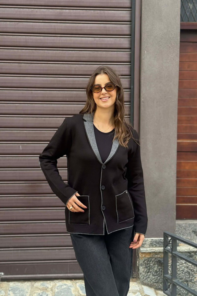 XHAKETË ME KOPSA TË THJESHTA DHE ME DETAJIN E XHEPAVE PËR FEMRA NË NGJYRË TË ZEZË - 2