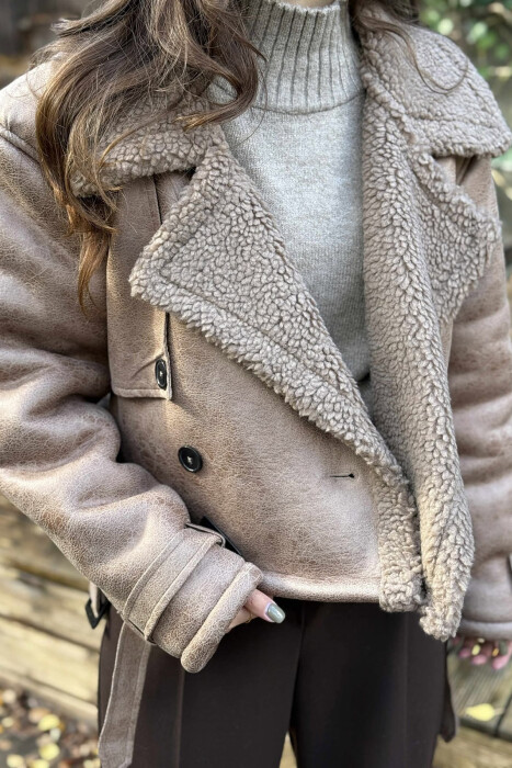 XHAKETË ME PUSH PËR FEMRA NË NGJYRËN KAFE - 7