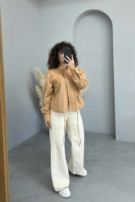 XHAKETË ME ZINXHIR ME DIZAJNIN E LULEVE PËR FEMRA NË NGJYRËN KAFE E ZBARDHUR - 3