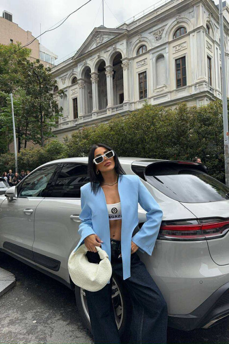 XHAKETË NJË NGJYRËSHE E SHKURTËR PËR FEMRA NË NGJYRËN BLU E HAPUR - 4