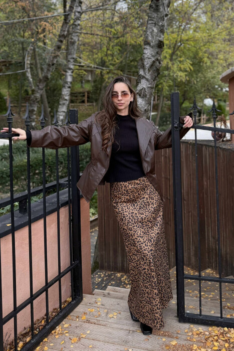 XHAKETË NJË NGJYRËSHE LËKURE ME BEL ELASTIK PËR FEMRA NË NGJYRË KAFE - 1