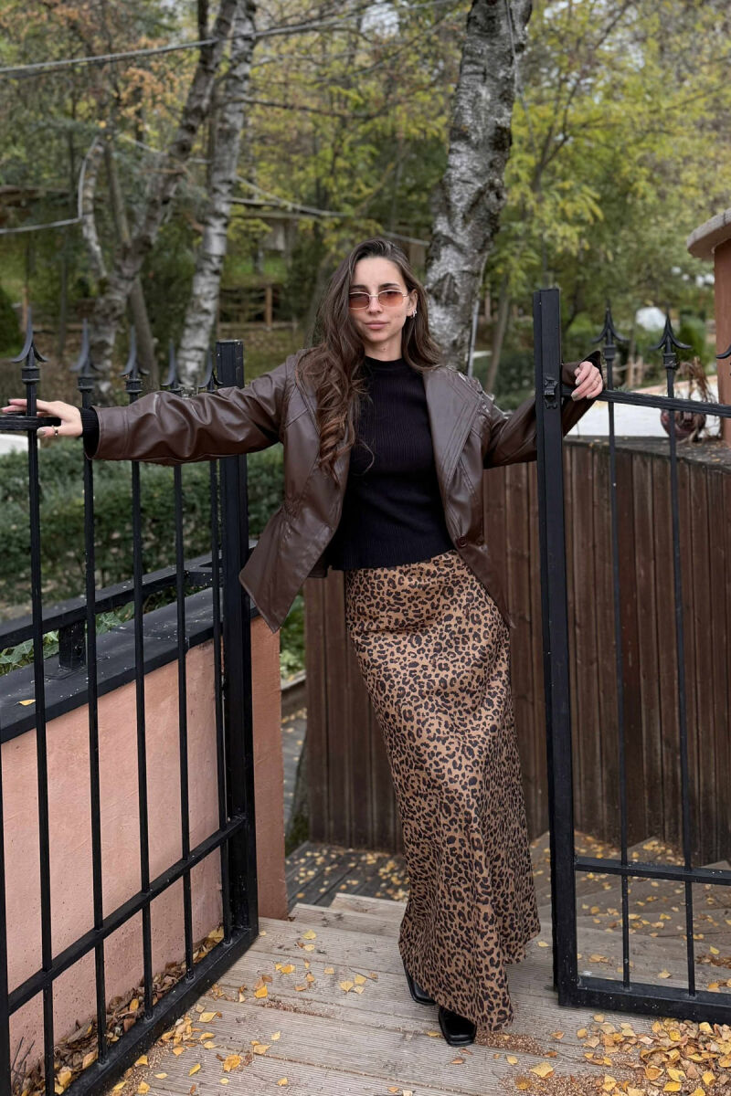 XHAKETË NJË NGJYRËSHE LËKURE ME BEL ELASTIK PËR FEMRA NË NGJYRË KAFE - 1