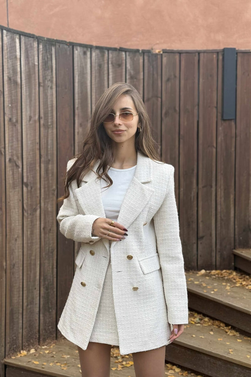 XHAKETE NJE NGJYRESHE ME BUTONA GOLD PER FEMRA NE NGJYRE KREM - 3