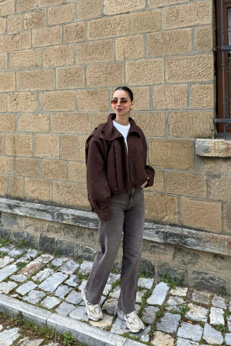 XHAKETE NJE NGJYRESHE ME BUTONA PER FEMRA NE NGJYRE KAFE TE ERRET - 4