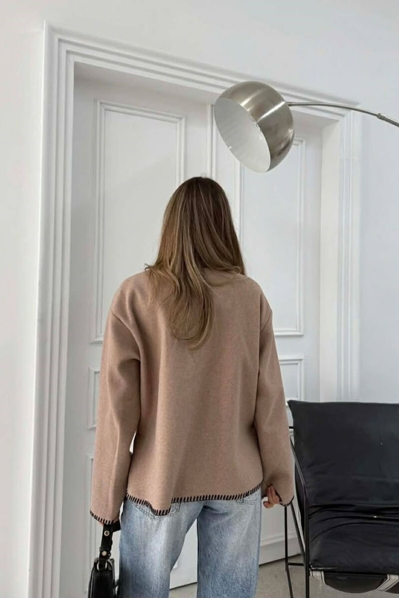 XHAKETE NJE NGJYRESHE ME BUTONA PER FEMRA NE NGJYRE BEZHE - 2