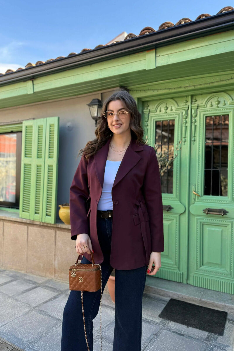 XHAKETE NJE NGJYRESHE ME BUTONA PER FEMRA NE NGJYRE VISHNJE - 1