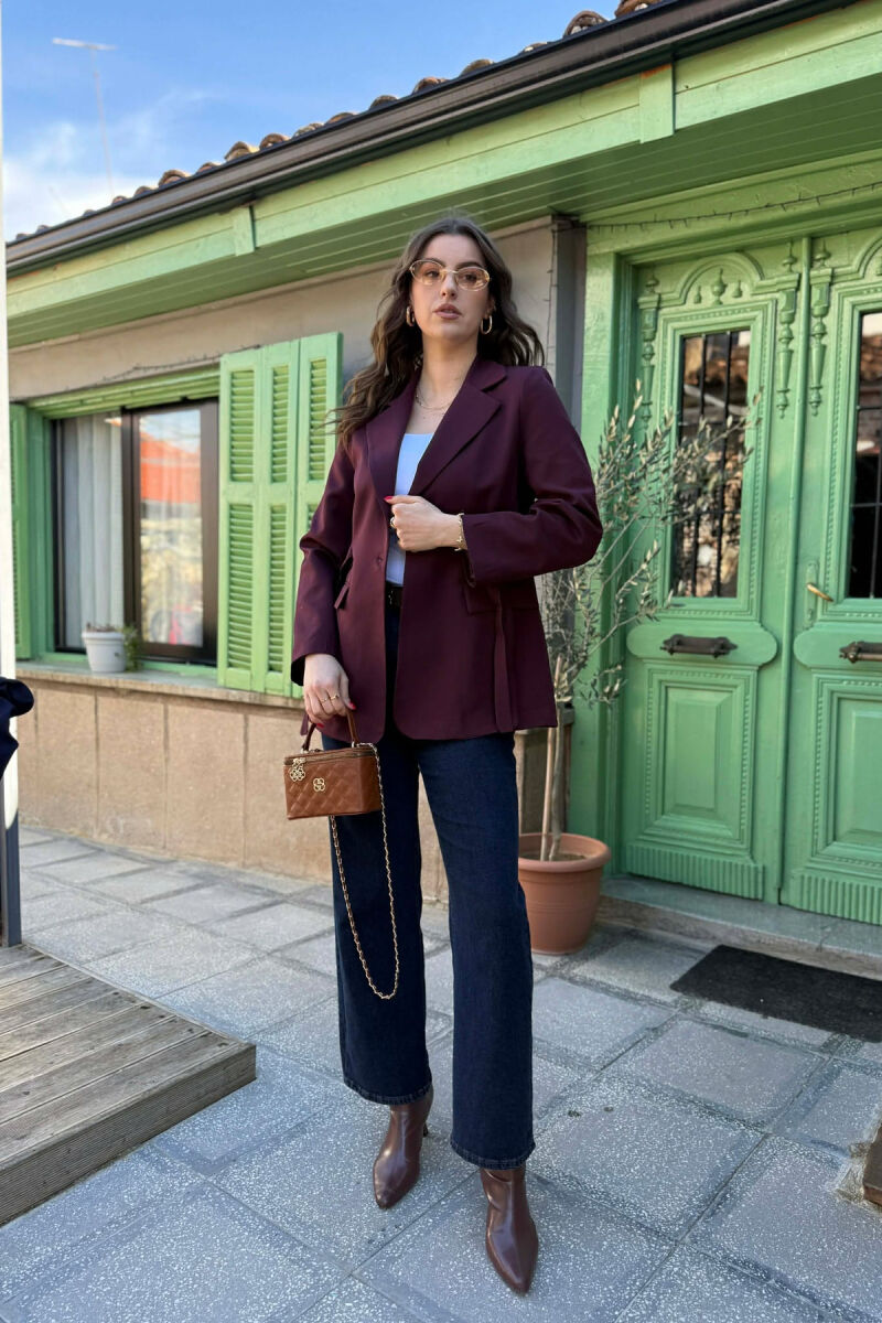 XHAKETE NJE NGJYRESHE ME BUTONA PER FEMRA NE NGJYRE VISHNJE - 5