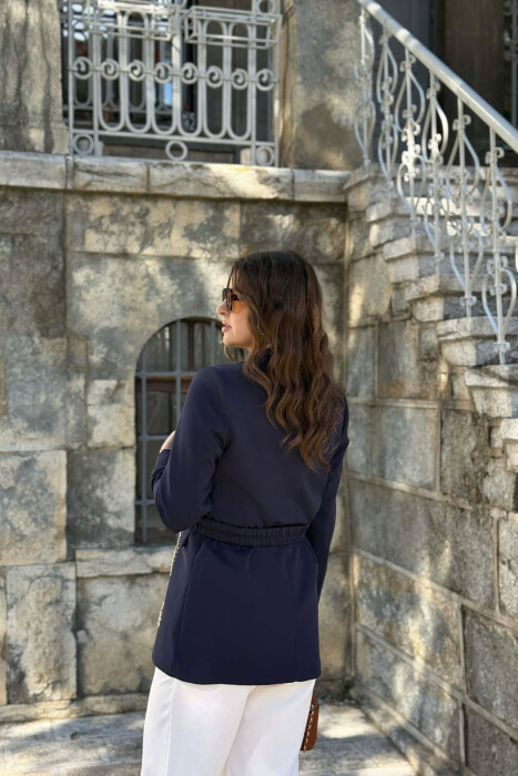 XHAKETE NJE NGJYRESHE ME DETAJ ZINXHIRI PER FEMRA NE NGJYRE BLU - 5