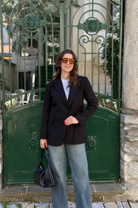 XHAKETE NJE NGJYRESHE ME DETAJIN E LIDHSEVE PER FEMRA NE NGJYRE TE ZEZE - 2